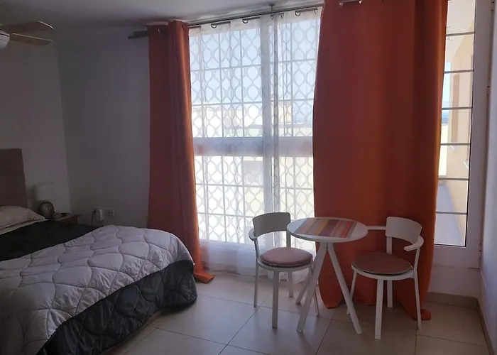 Estudio Nuevo Con Bano, Cocina Y Gran Terraza
