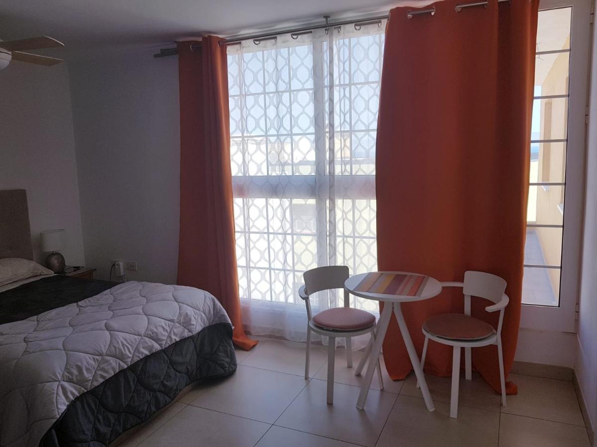 Estudio Nuevo Con Bano, Cocina Y Gran Terraza *